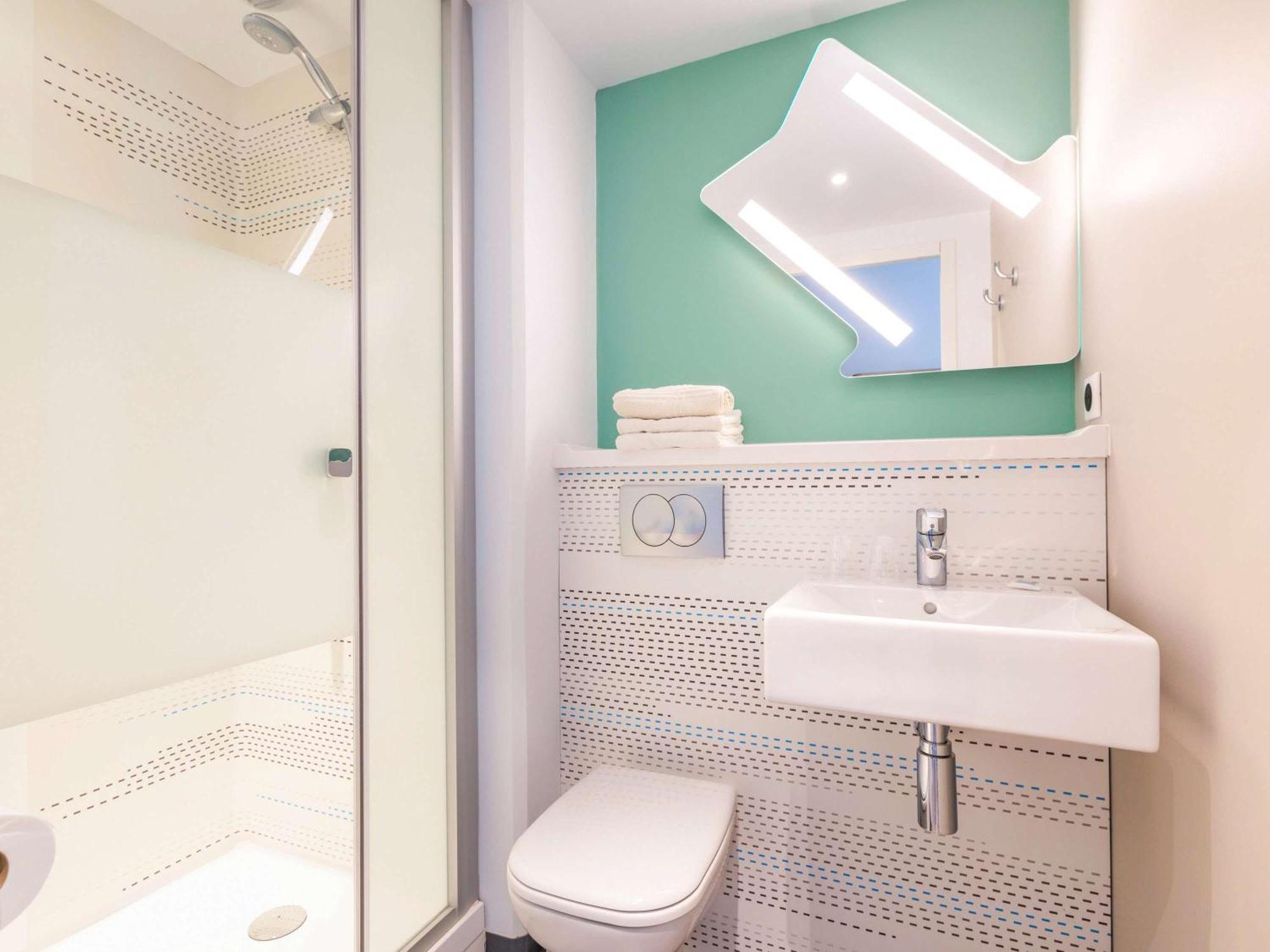 Ibis Budget Rennes Rte Lorient Bagian luar foto