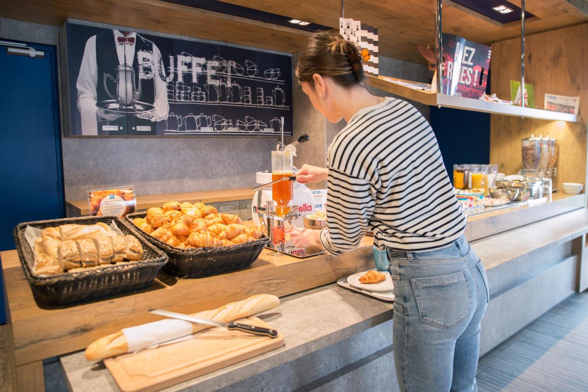 Ibis Budget Rennes Rte Lorient Bagian luar foto